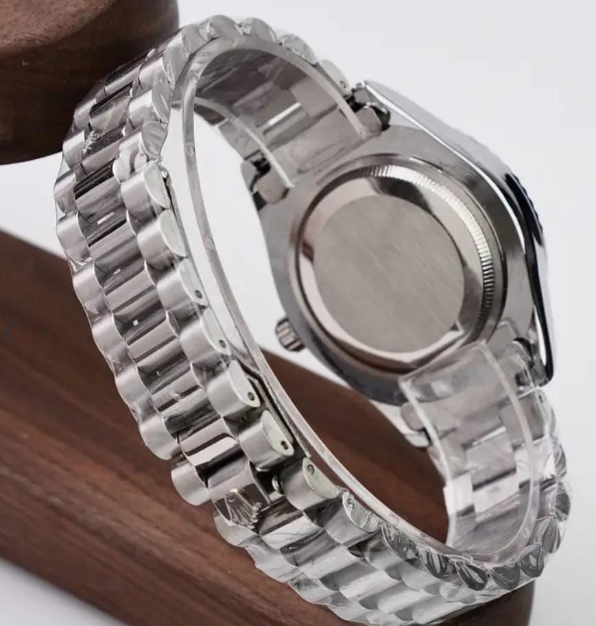 Luxie Men Watch High Quality